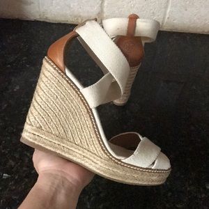 Tory Burch Wedges 💕Size 8